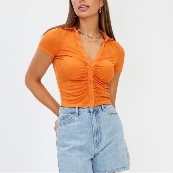 NWT! 🧡 Ruched Button Front Shortsleeve Top 🧡 HOST PICK ✨✨✨✨✨ - Picture 5 of 16